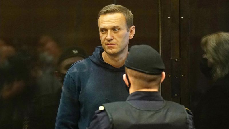 АЛЕКСЕЙ НАВАЛЬНЫЙ ПРОВЕДЕТ 2 ГОДА И 8 МЕСЯЦЕВ В КОЛОНИИ