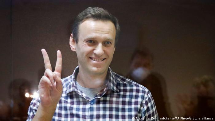 НАВАЛЬНОГО ДОСТАВИЛИ В ПОКРОВСКУЮ КОЛОНИЮ
