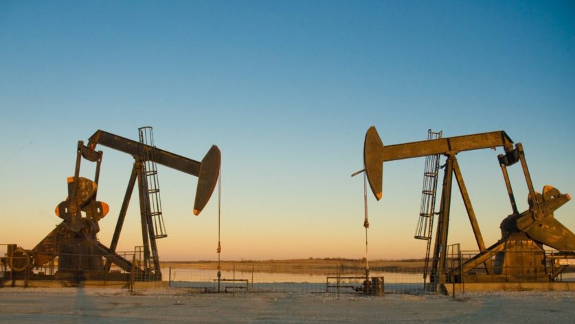 ОПЕК В МАЕ НАРАСТИТ ДОБЫЧУ НЕФТИ