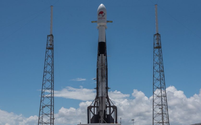 SpaceX отправит спутник за Dogecoin в 2022 году