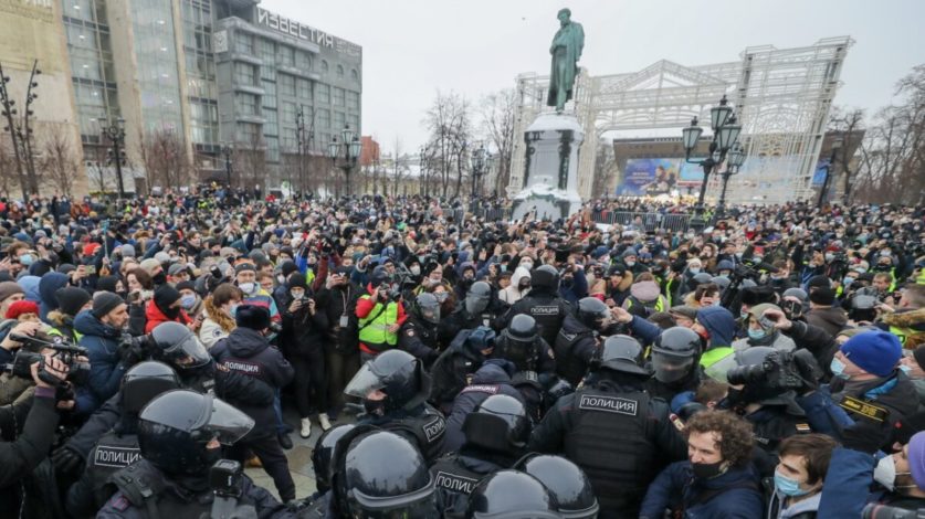 Россияне готовы к протестам но не ждут их