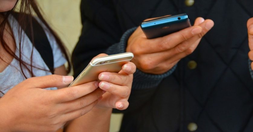 Операторы мобильной связи поднимают цены на тарифы