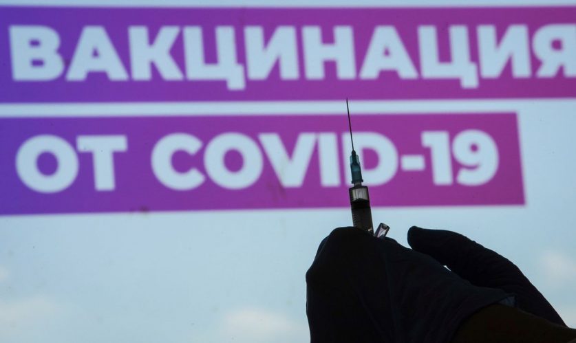 Владимир Путин призвал армию помочь в борьбе с COVID-19