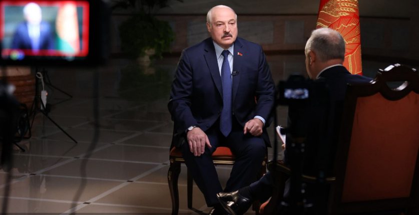 Лукашенко назвал обстоятельства, при которых начнет переговоры с Тихановской