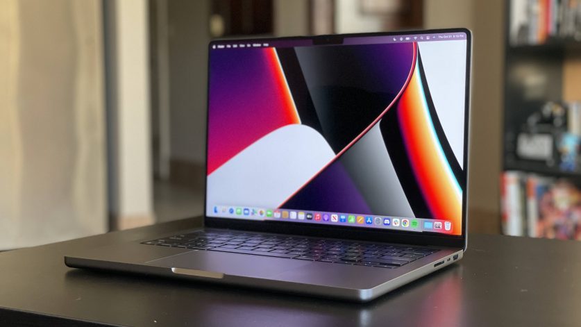 Apple выпустит MacBook Pro начального уровня в 2022 году
