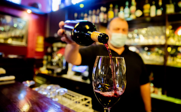 Импортное вино в России подорожает на 20-25%