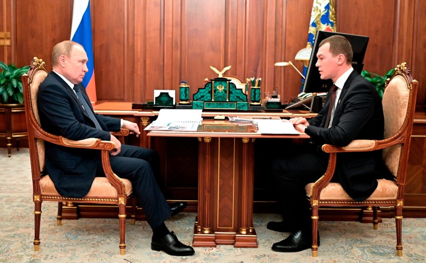 Глава Хабаровского края Михаил Дягтерев на встрече с президентом РФ Владимиром Путиным