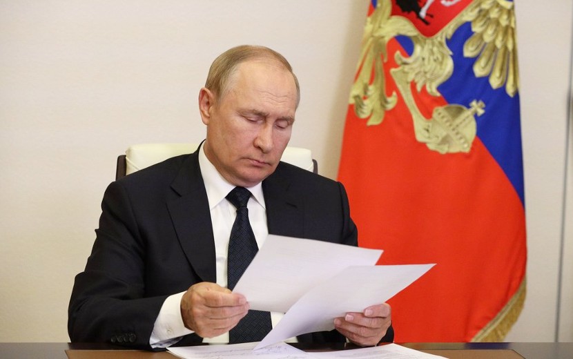 Путин подписал указы
