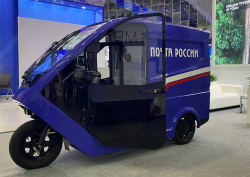 «Почта России» тестирует электротрициклы для доставки
