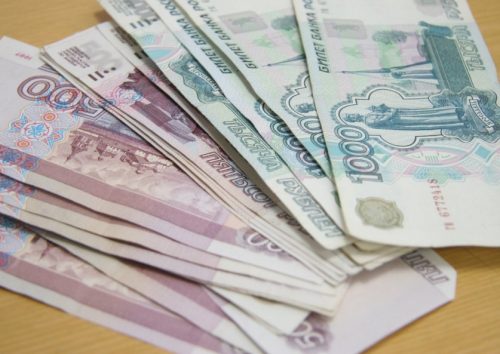 Семьи с низкими доходами будут получать выплаты на детей с 8 до 16 лет